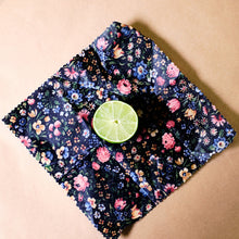 Load image into Gallery viewer, Sustainable Beeswax Wraps – Set of 2 (Small & Medium)